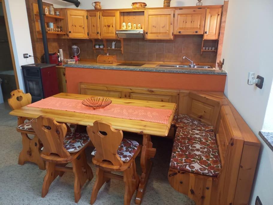 La Casetta Delle Nuvole Mazzo di Valtellina Luaran gambar